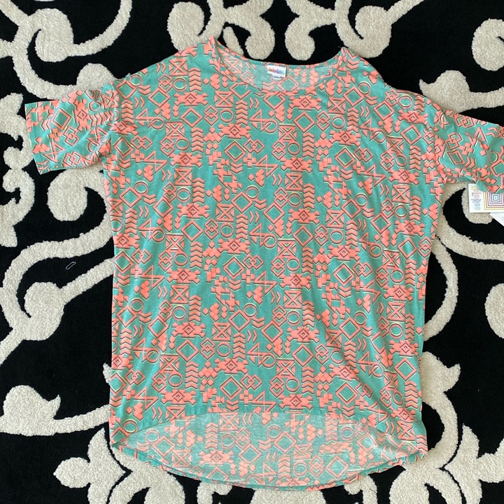 LuLaRoe Irma Geometric High Low Top Sz XL